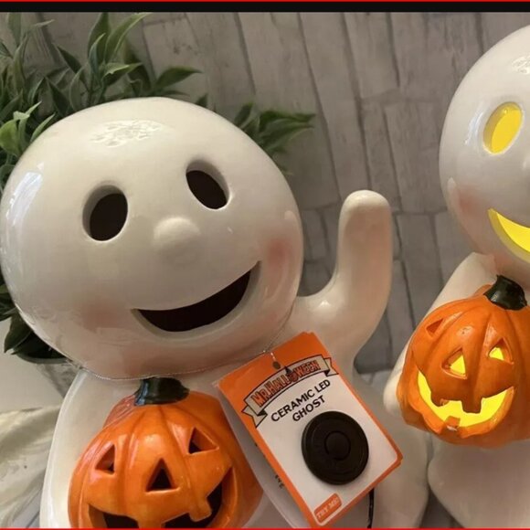2 Halloween Decorations Light Up PORCELAIN Ghosts Reusable Decorations NEW - Picture 3 of 3